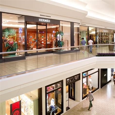 robbery at short hills mall